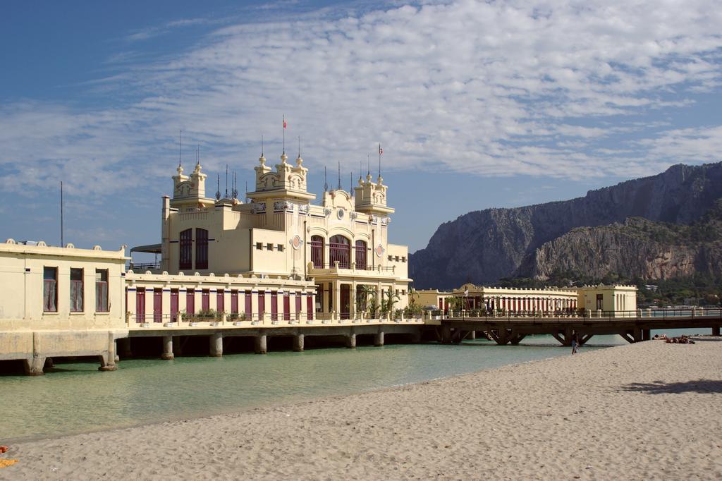 Home Beach Mondello Galatea 外观 照片